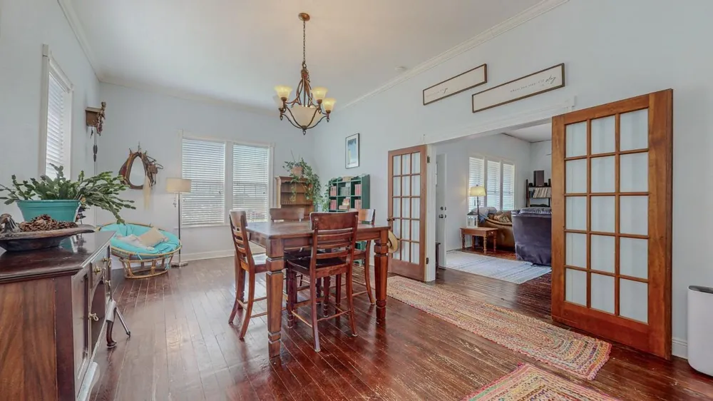 1401 E Buccaneer Drive Winnie, TX 77665
