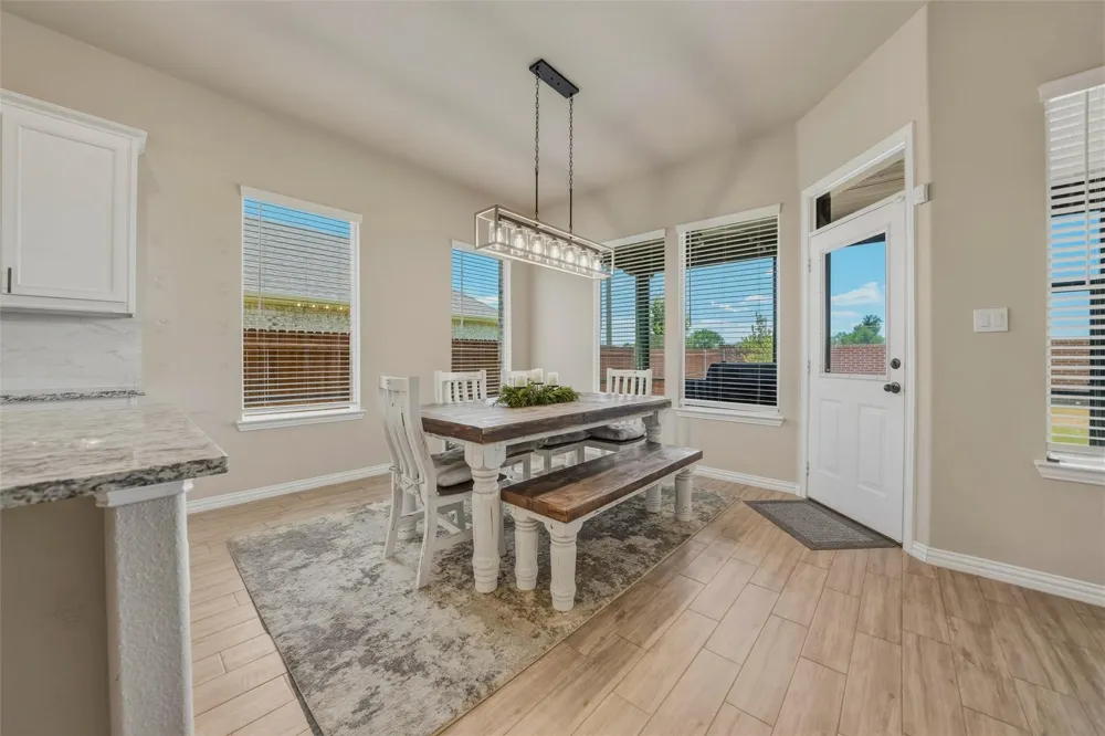 1516 Somerset Lane Weatherford, TX 76087