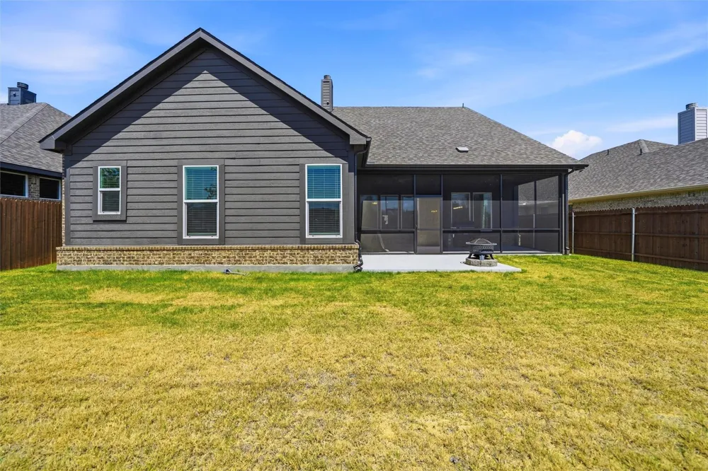 1516 Somerset Lane Weatherford, TX 76087