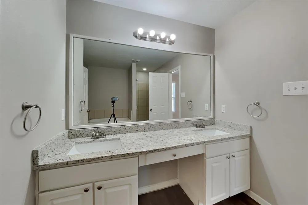 16716 Foursquare Drive Conroe, TX 77385