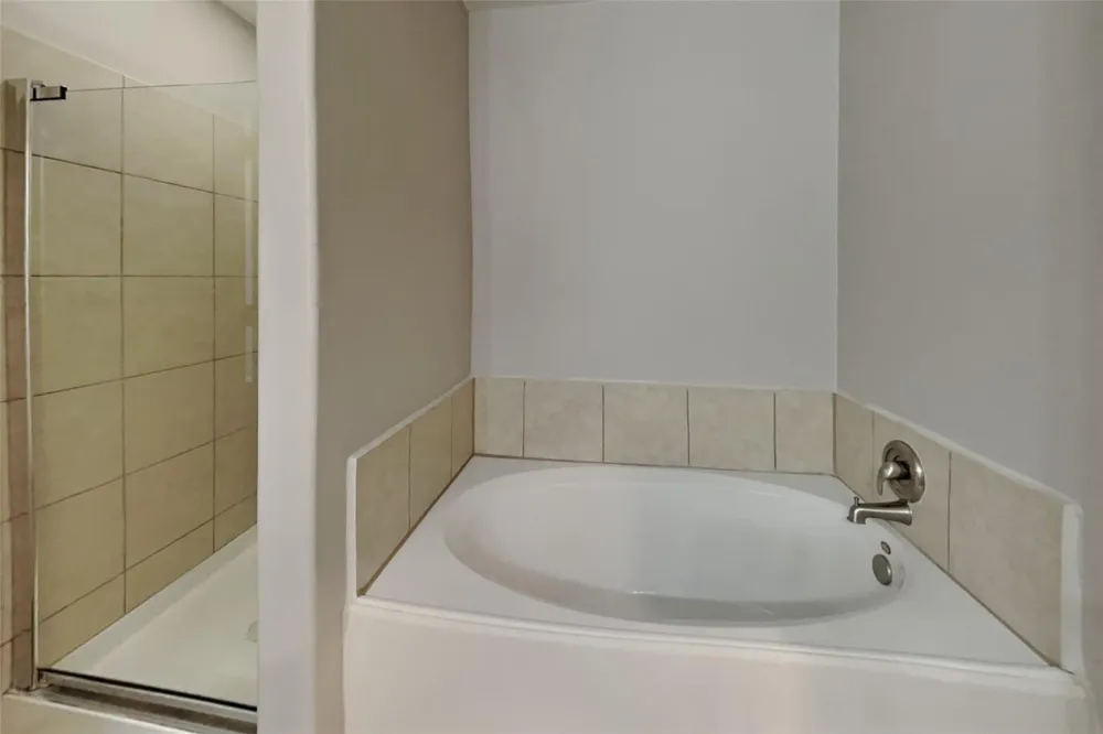 16716 Foursquare Drive Conroe, TX 77385