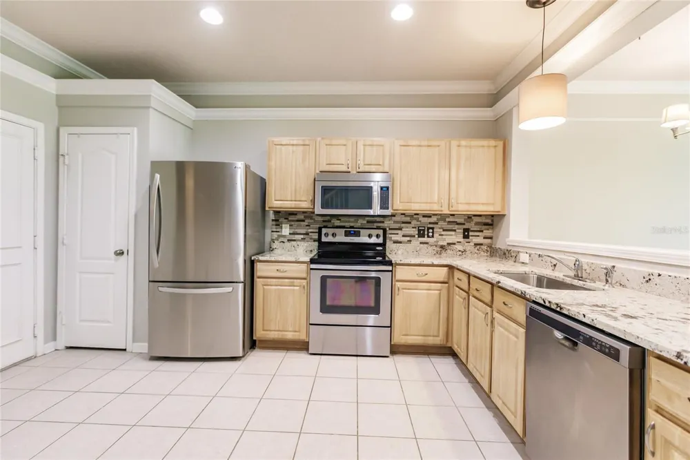 7220 83RD DRIVE E Bradenton, FL 34201