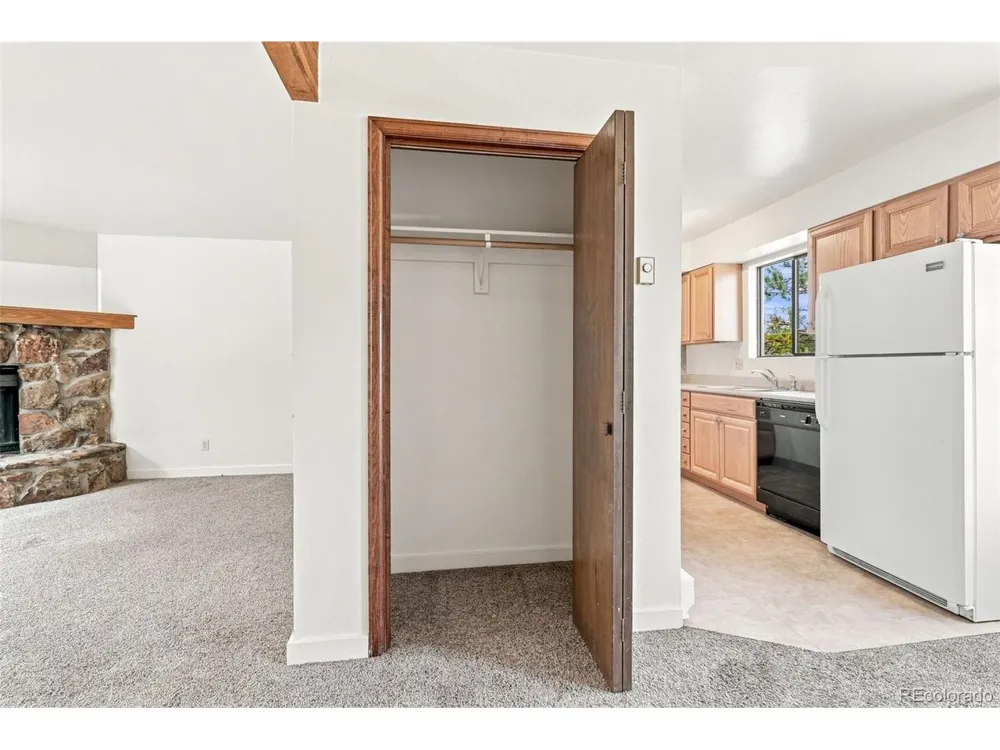 26222 S End Road Kittredge, CO 80457
