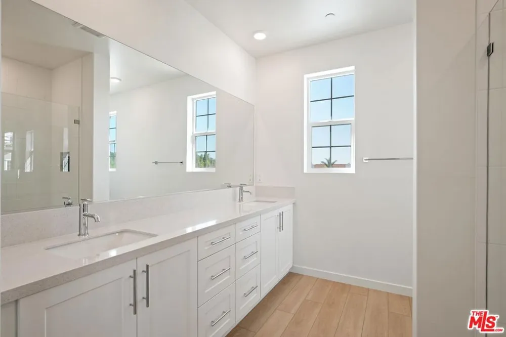4874 Arroyo Run Moorpark, CA 93021