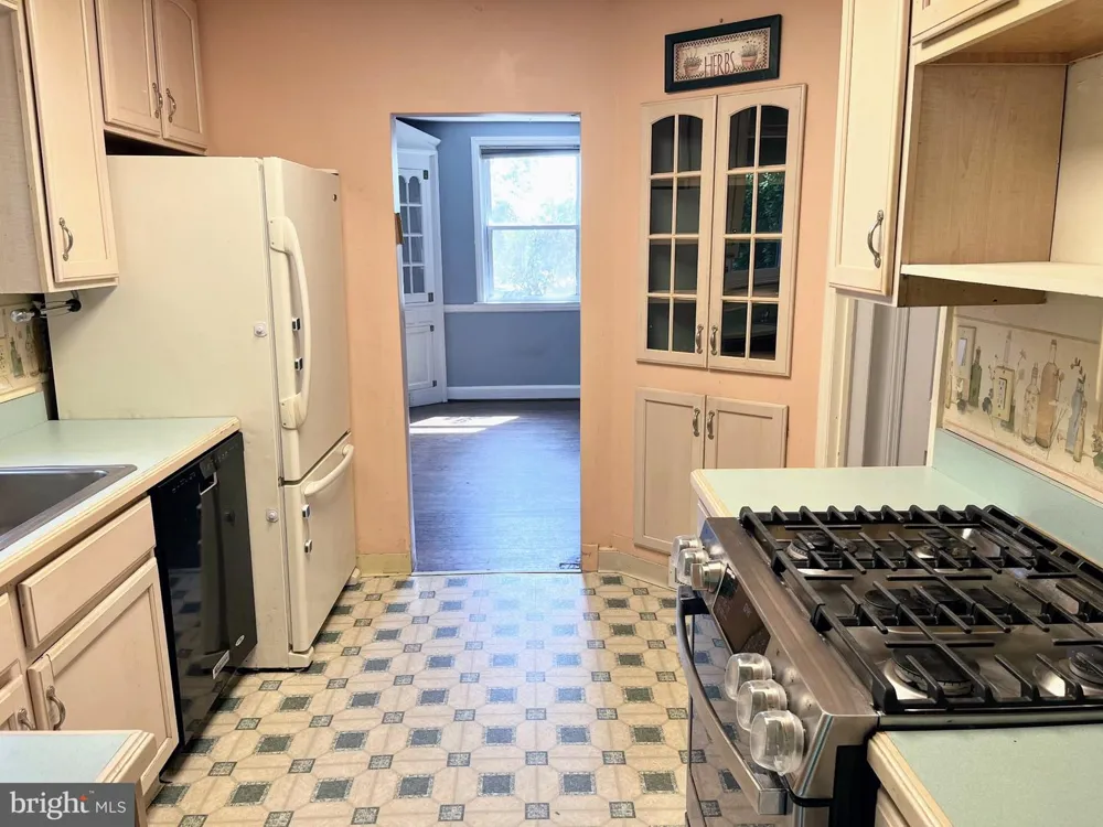 6232 WOODCREST AVENUE Baltimore, MD 21209