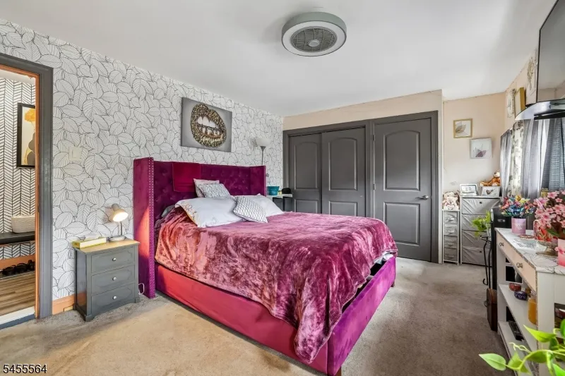 382 Amherst St East Orange City, NJ 07018