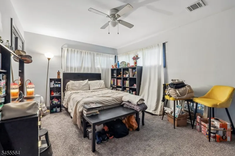 382 Amherst St East Orange City, NJ 07018