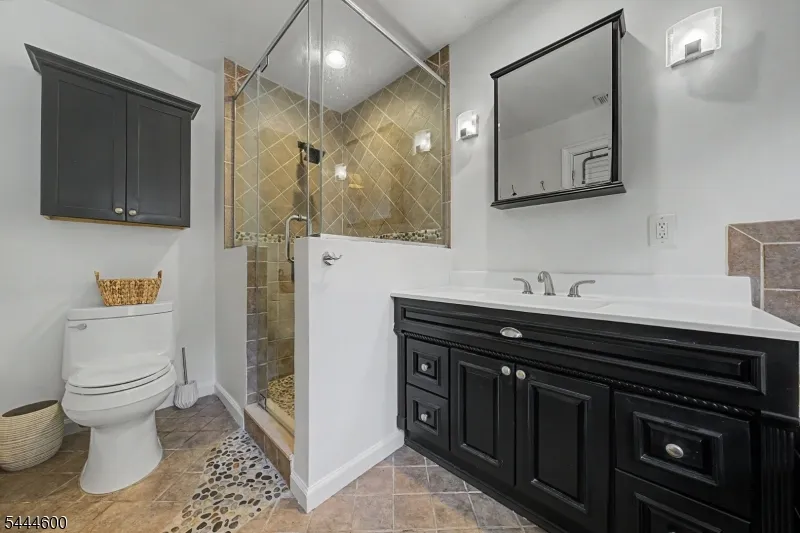 1 Cardinal Dr Sparta, NJ 07871