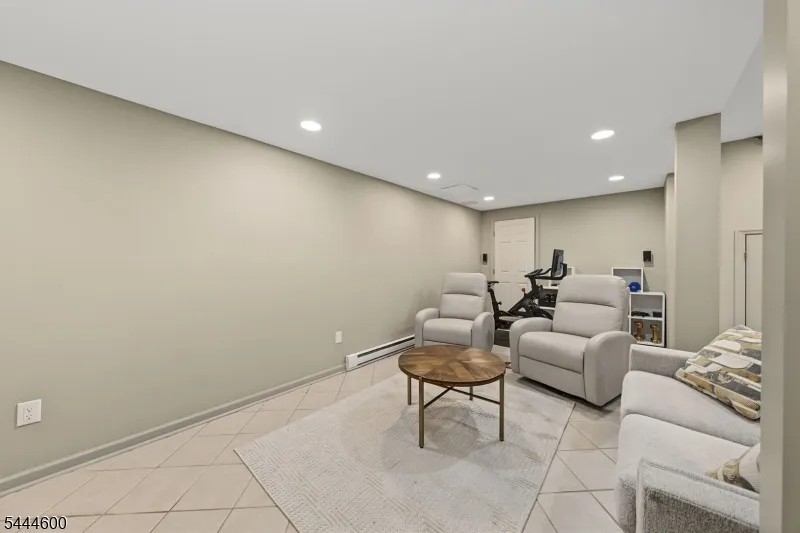 1 Cardinal Dr Sparta, NJ 07871