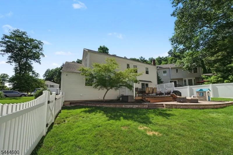 1 Cardinal Dr Sparta, NJ 07871