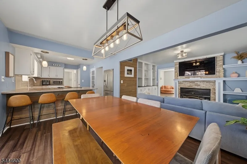 1 Cardinal Dr Sparta, NJ 07871