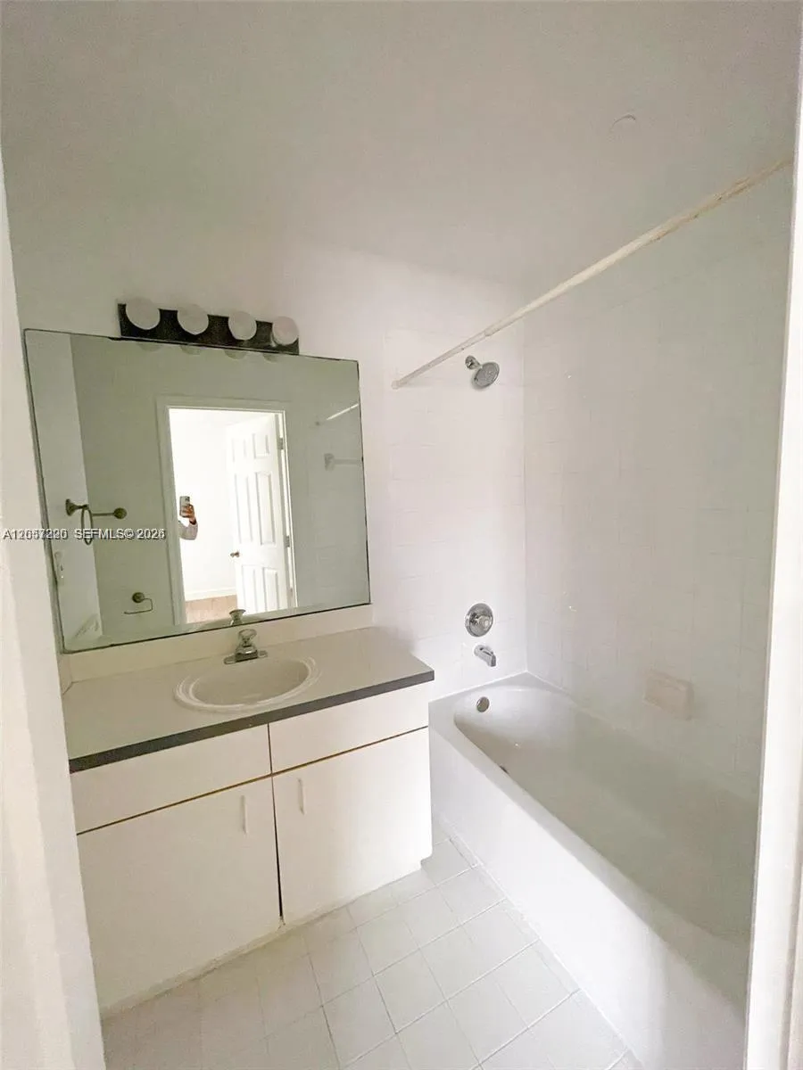 12162 SW 5th Ct Pembroke Pines, FL 33025
