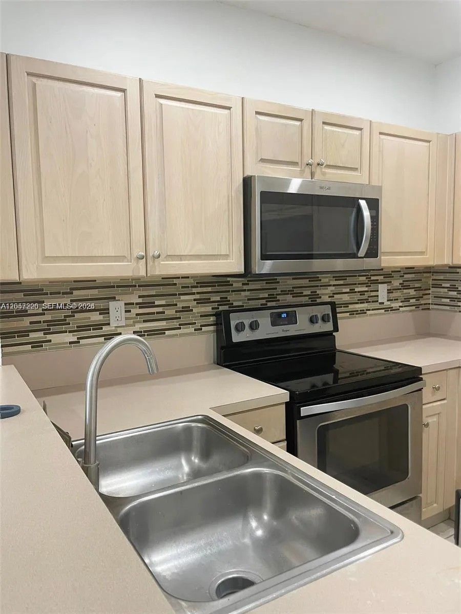 12162 SW 5th Ct Pembroke Pines, FL 33025