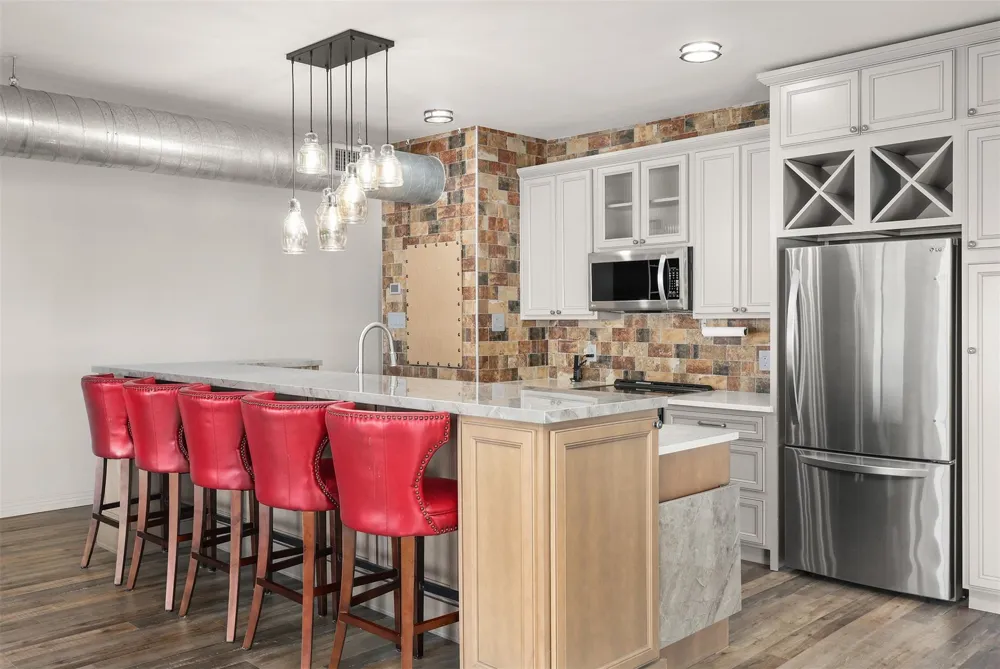 18809 Egret Bay Boulevard #321 Webster, TX 77058