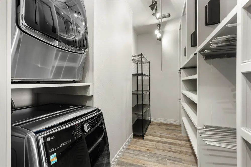 18809 Egret Bay Boulevard #321 Webster, TX 77058