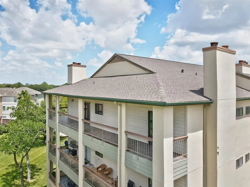 18809 Egret Bay Boulevard #321 Webster, TX 77058