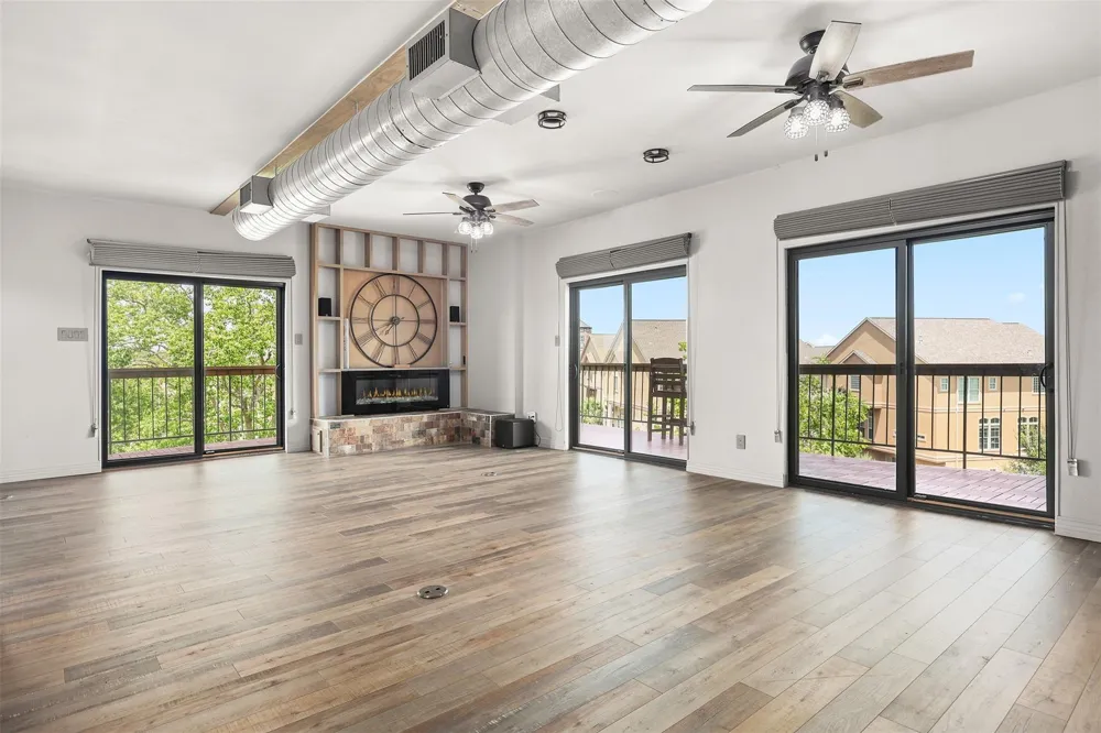 18809 Egret Bay Boulevard #321 Webster, TX 77058