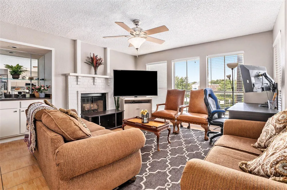 1500 Bay Area Boulevard #424 Houston, TX 77058