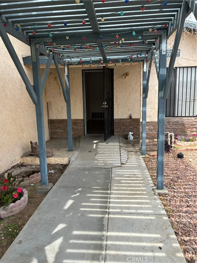 13045 La Mesa Desert Hot Springs, CA 92240
