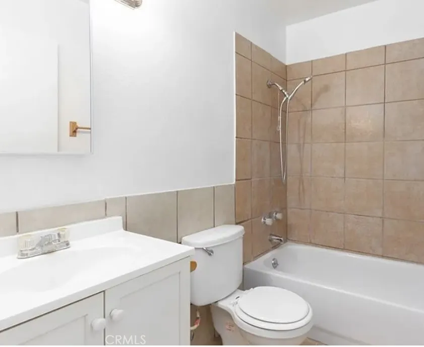 13045 La Mesa Desert Hot Springs, CA 92240