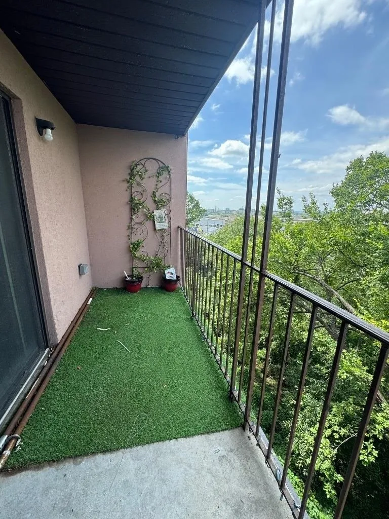 6405 LIBERTY AVE North Bergen, NJ 07047