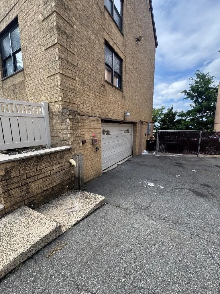 6405 LIBERTY AVE North Bergen, NJ 07047