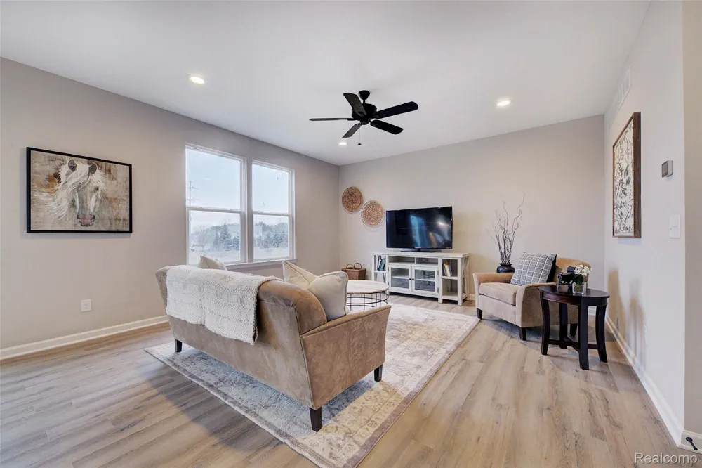 2097 Shale Drive Marion Township, MI 48843