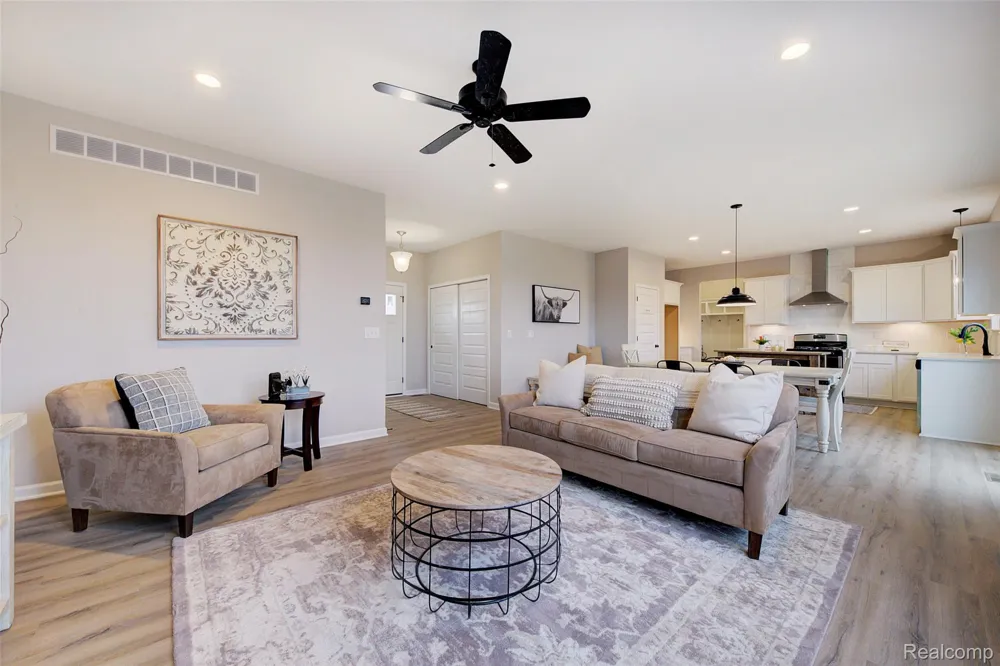 2097 Shale Drive Marion Township, MI 48843