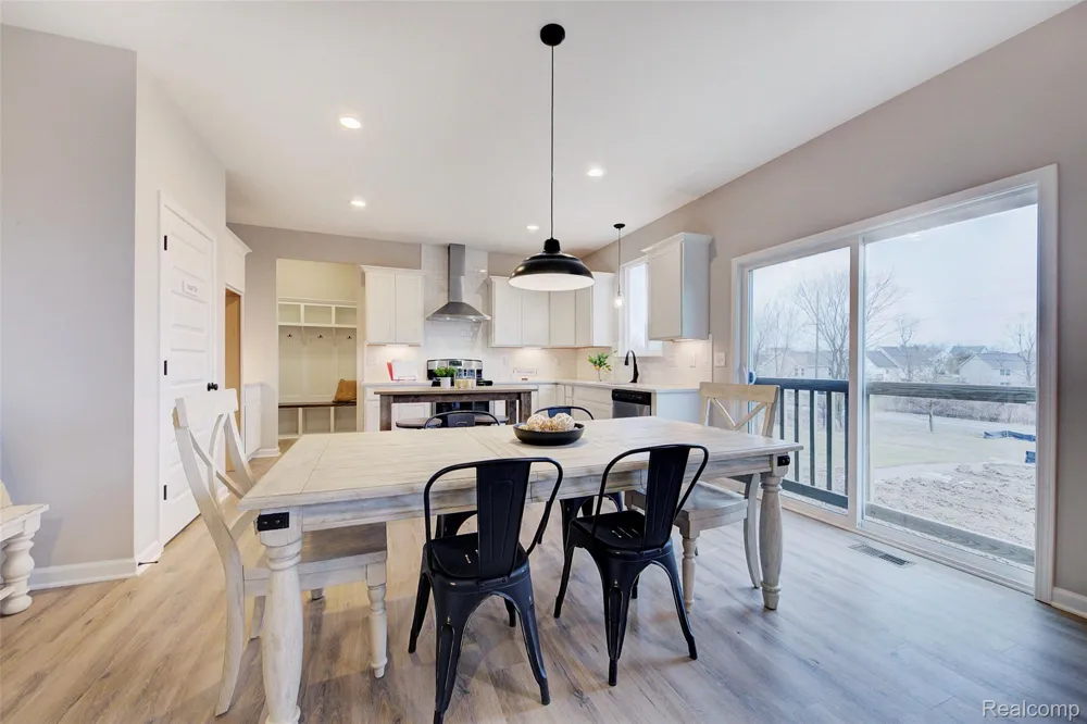2097 Shale Drive Marion Township, MI 48843