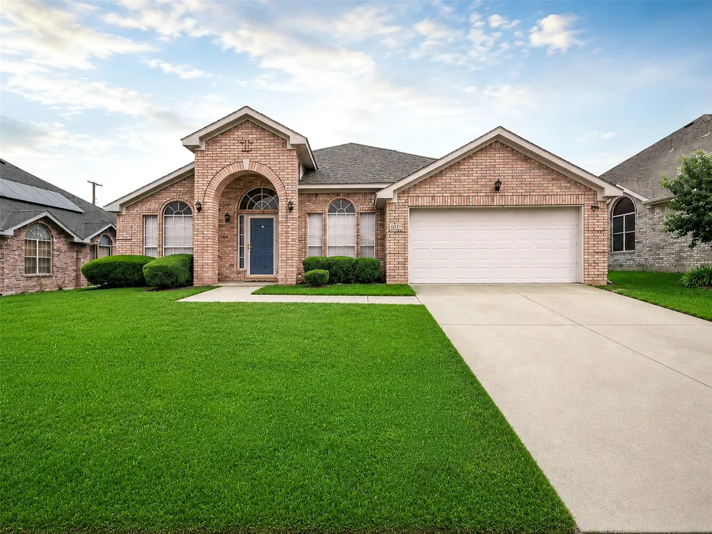1022 Pondview Drive Cedar Hill, TX 75104
