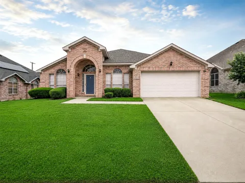 1022 Pondview Drive