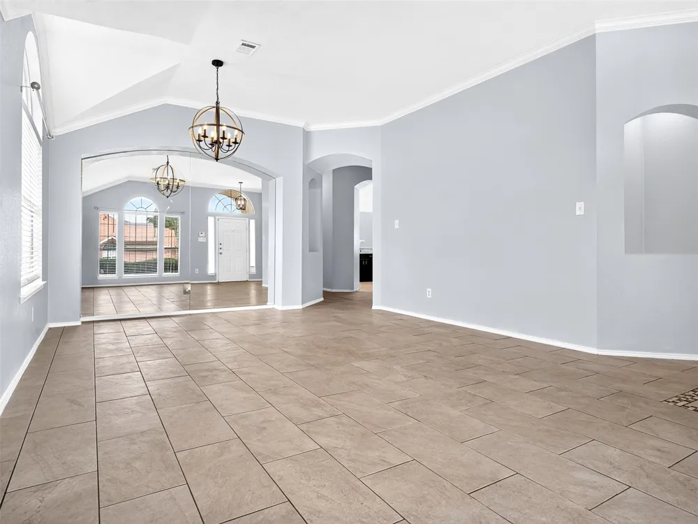 1022 Pondview Drive Cedar Hill, TX 75104