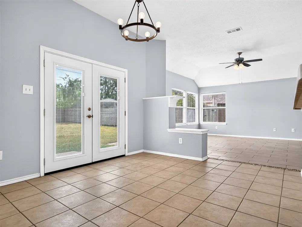1022 Pondview Drive Cedar Hill, TX 75104
