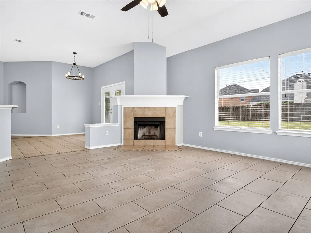 1022 Pondview Drive Cedar Hill, TX 75104