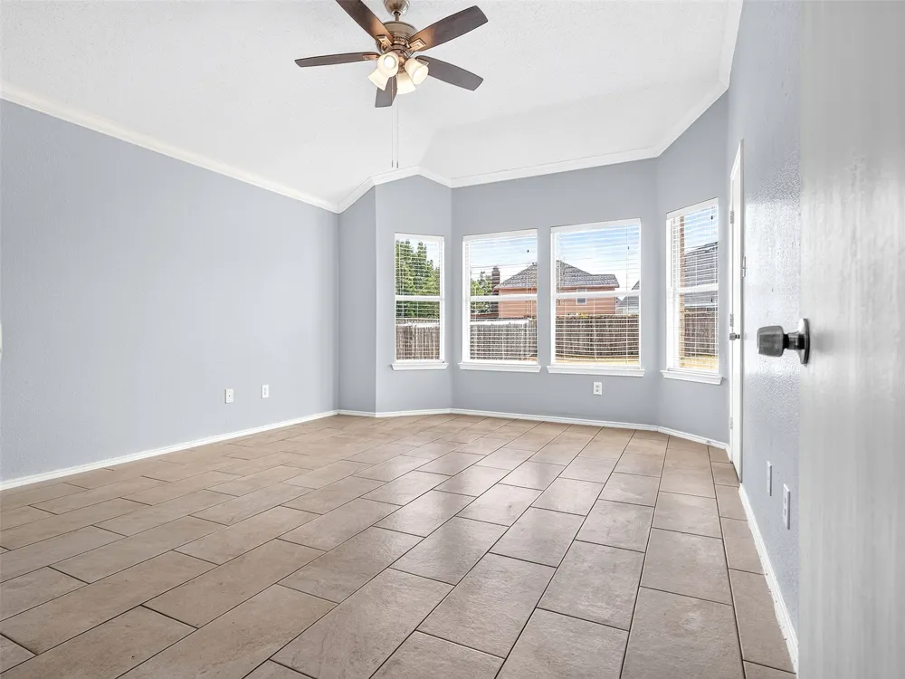 1022 Pondview Drive Cedar Hill, TX 75104