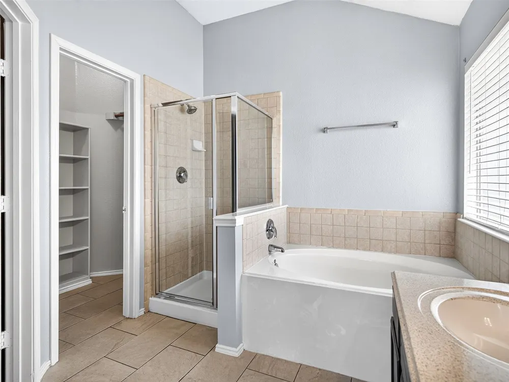 1022 Pondview Drive Cedar Hill, TX 75104
