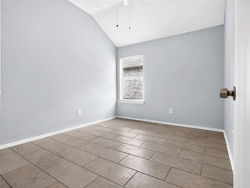 1022 Pondview Drive Cedar Hill, TX 75104