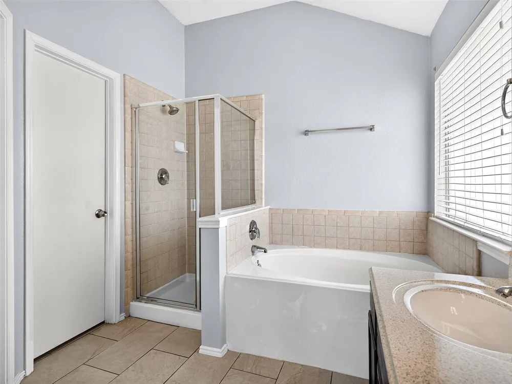 1022 Pondview Drive Cedar Hill, TX 75104