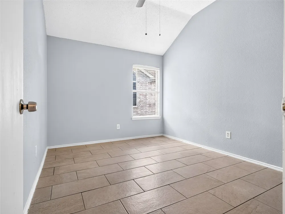 1022 Pondview Drive Cedar Hill, TX 75104