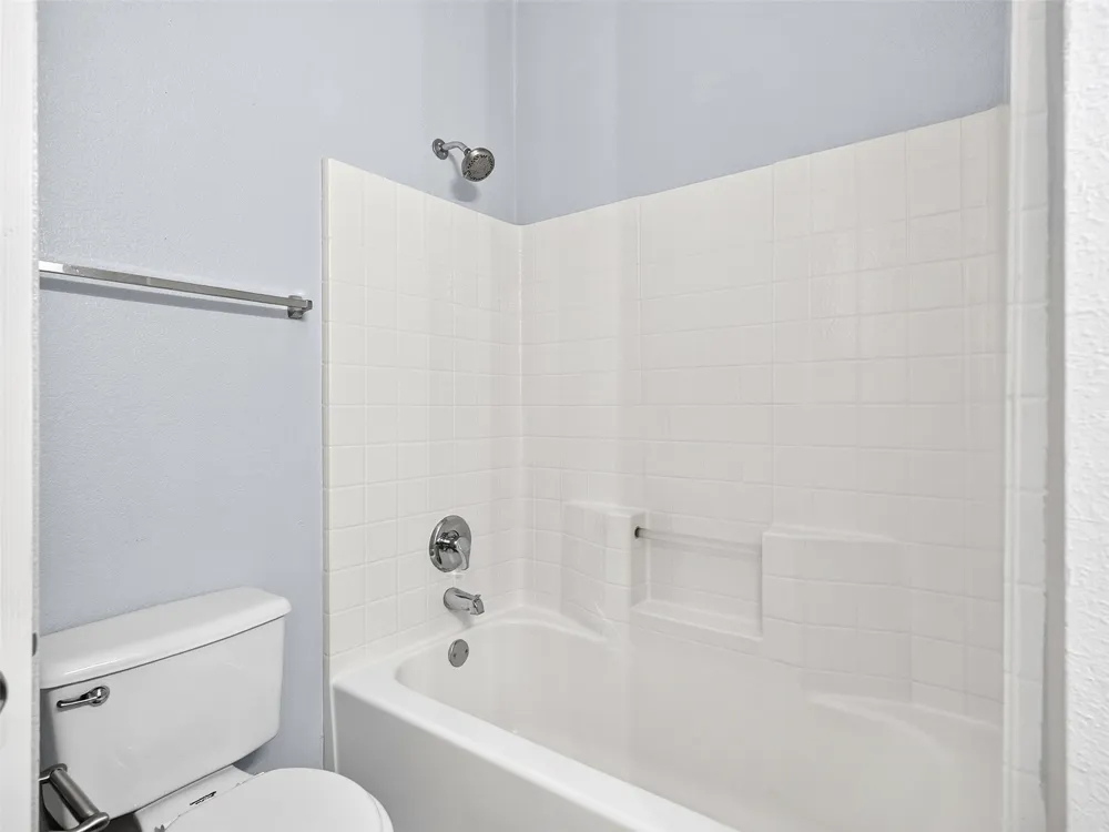 1022 Pondview Drive Cedar Hill, TX 75104