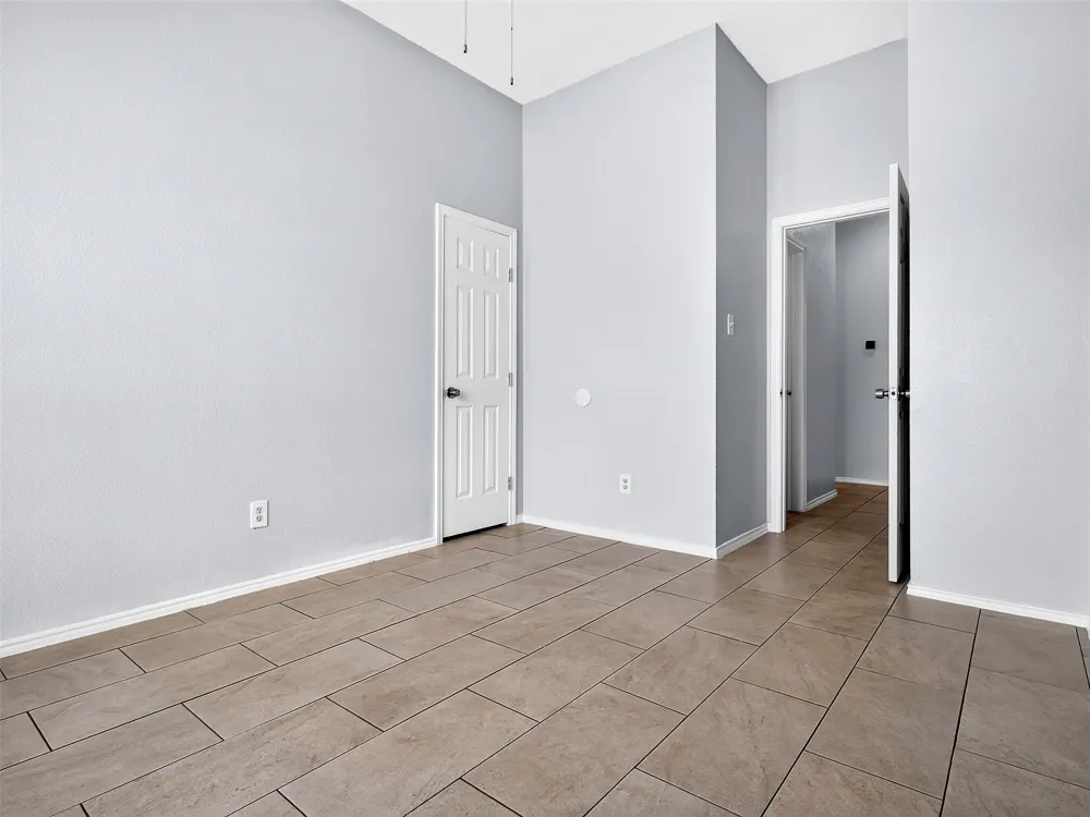 1022 Pondview Drive Cedar Hill, TX 75104