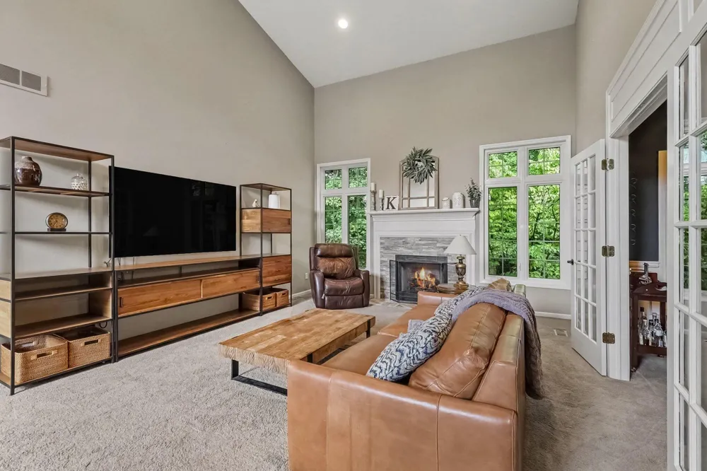 3739 Warwick Drive Rochester Hills, MI 48309