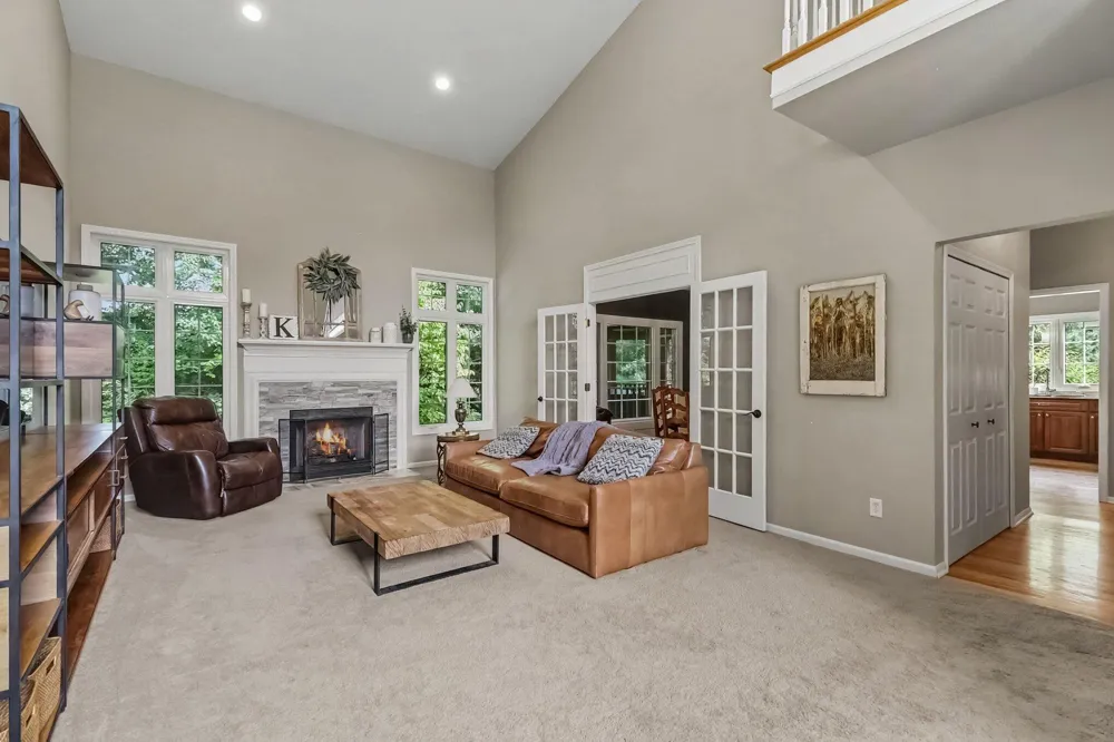 3739 Warwick Drive Rochester Hills, MI 48309