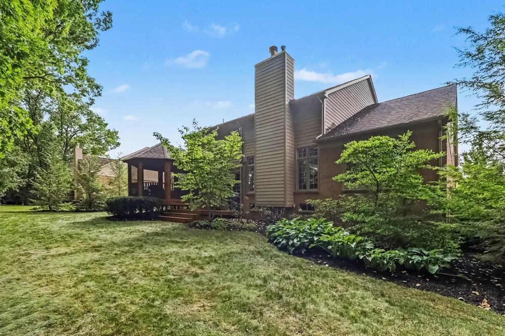 3739 Warwick Drive Rochester Hills, MI 48309