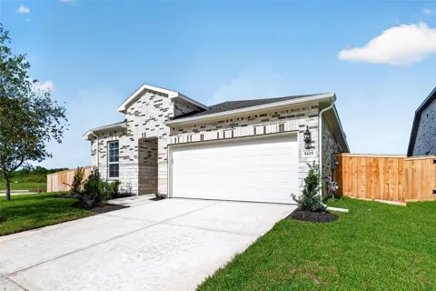 5105 Redbud Valley Dr