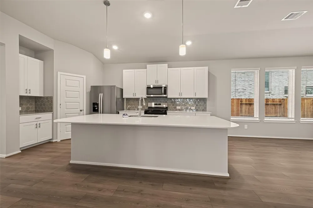 5105 Redbud Valley Dr Pearland, TX 77584
