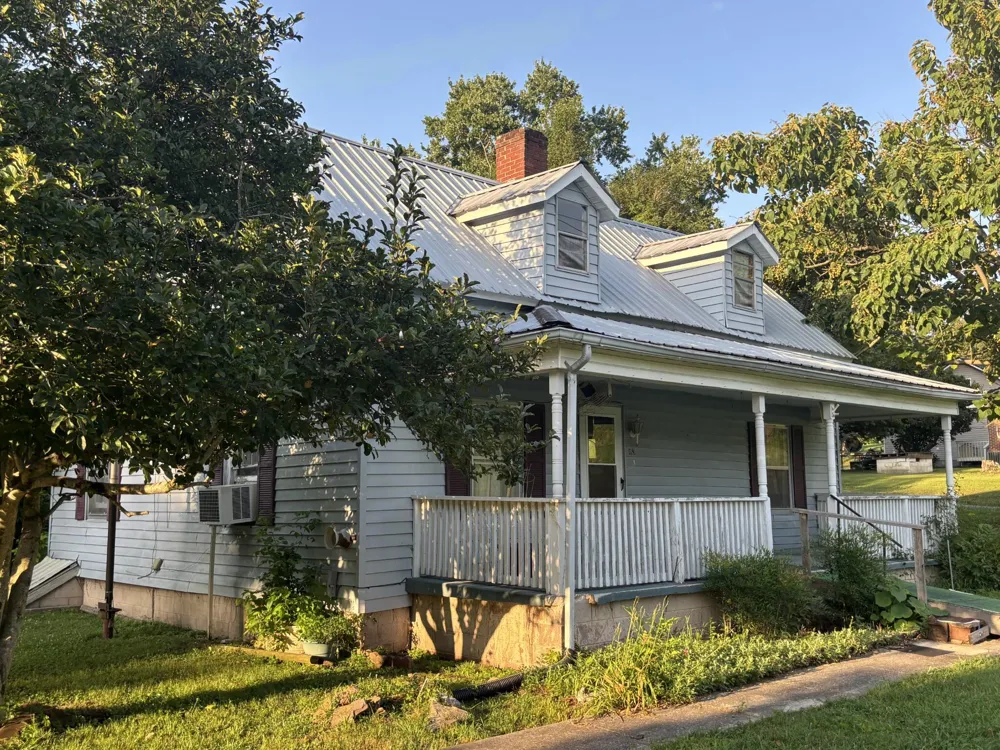 463 E Illinois Avenue Whitwell, TN 37397