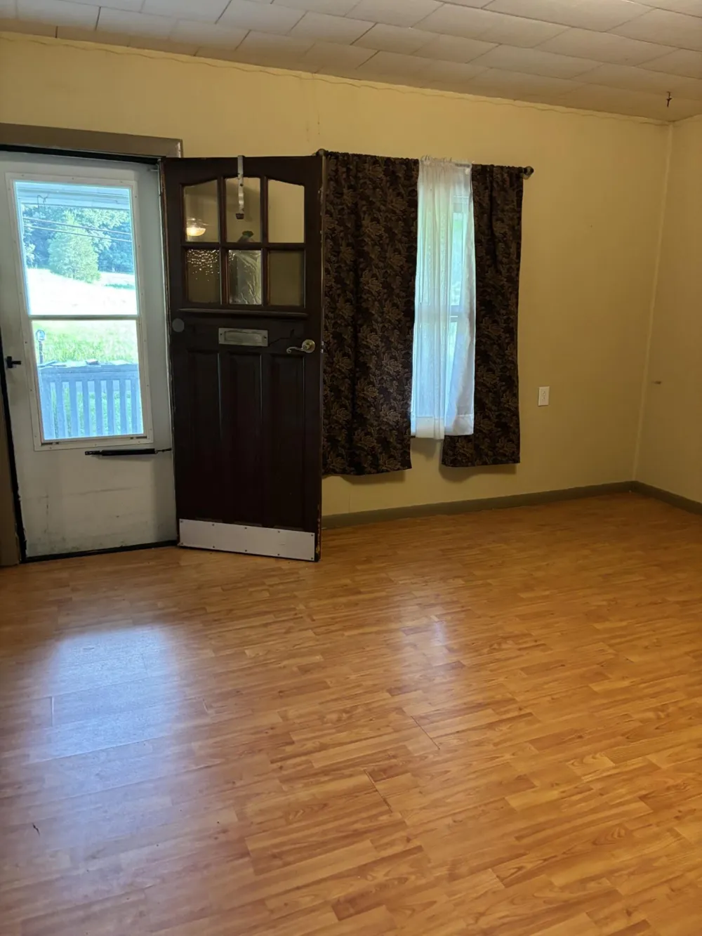 463 E Illinois Avenue Whitwell, TN 37397