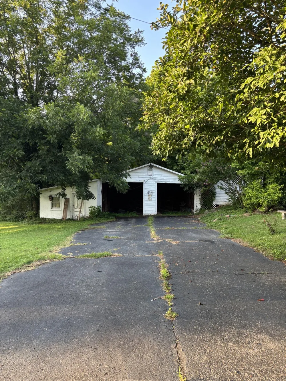 463 E Illinois Avenue Whitwell, TN 37397