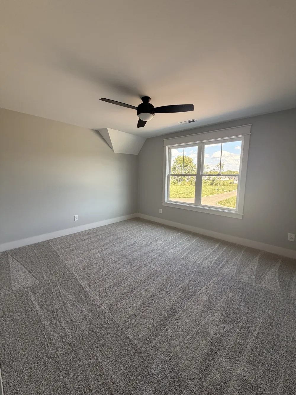 1522 Edward Asher Court Christiana, TN 37037